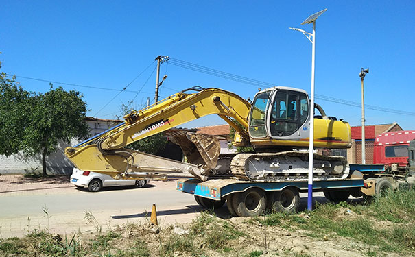济南挖掘机培训学校地址_电话_微信