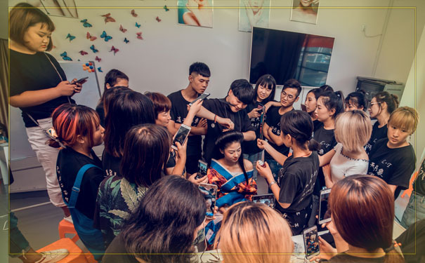 沧州蓝天化妆培训学校