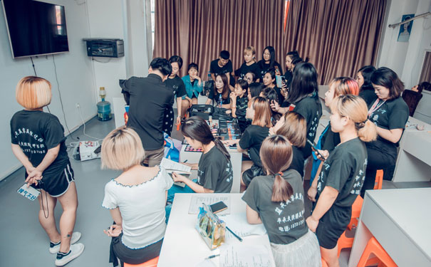 孟村化妆学校哪个好 - 学费多少钱