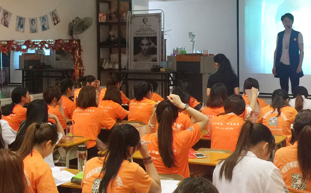 广州金莎化妆培训学校