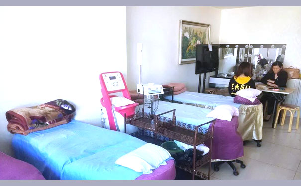 烟台标榜美容培训学校