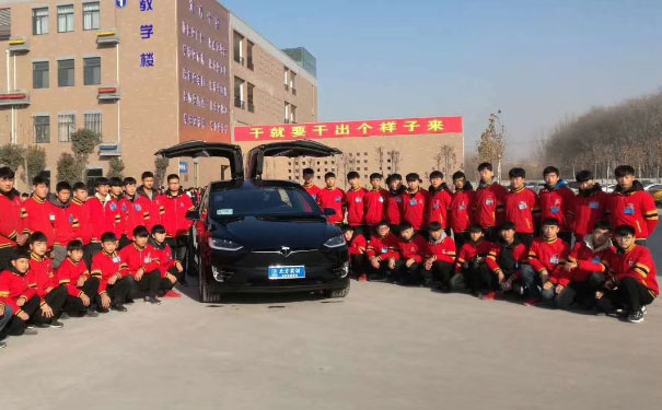 保定汽修学院哪个好?学几年?学费多少?