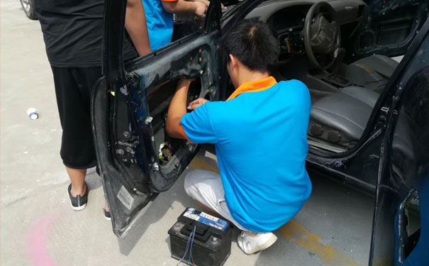 台州汽修学院哪个好?学几年?学费多少?