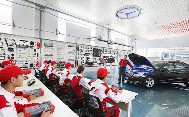 平凉汽修学院哪个好?学几年?学费多少?