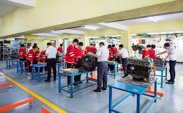 沈阳北方汽修学校