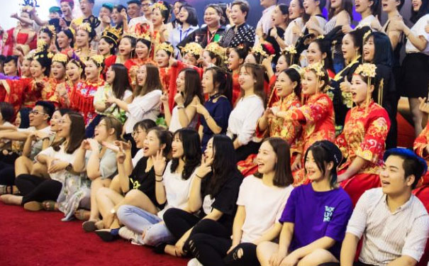 长沙学化妆哪里好_学费多少钱 长沙学化妆哪里好_学费多少钱