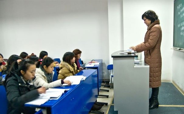 南京栖霞区学会计哪个学校好_学费多少钱
