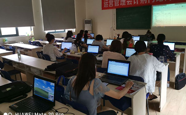 宁波鄞州区学会计哪个学校好_学费多少钱