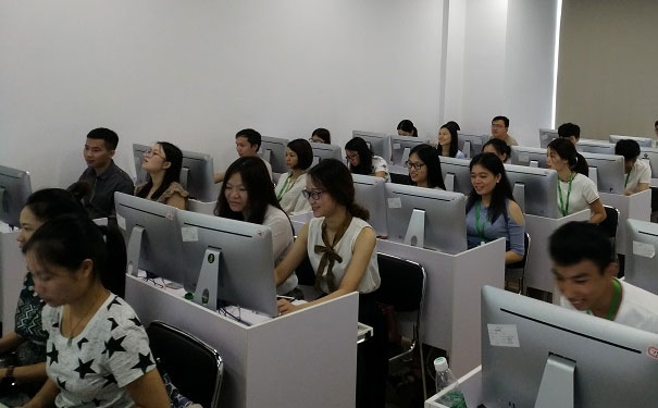 深圳学会计哪个学校好_学费多少钱