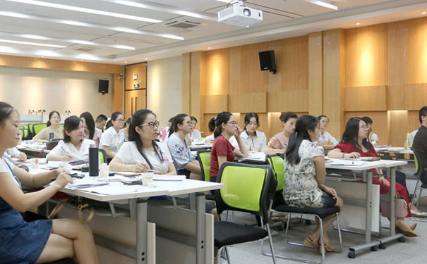 新乡学会计哪个学校好_学费多少钱