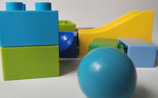 武汉洪山区儿童学编程哪里好_学费多少钱，学什么软件