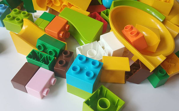 西安雁塔区儿童学编程哪里好_学费多少钱,学什么软件