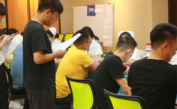 雅安会计中级职称培训班