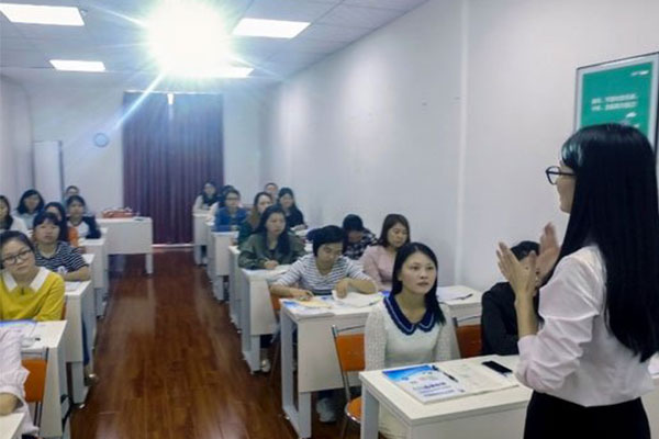 南京栖霞区中级会计面授培训班-哪个机构好-费用