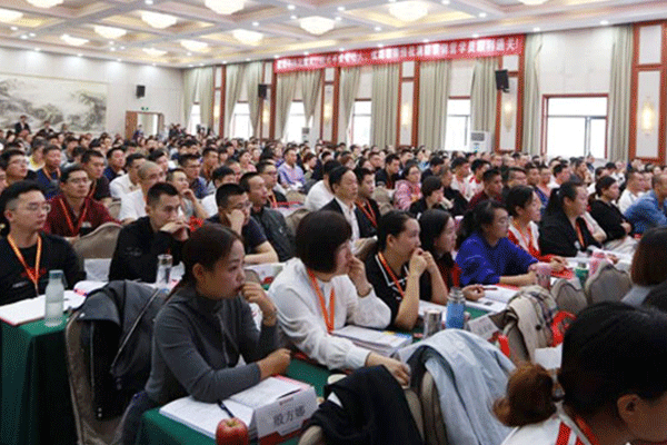 南宁公共营养师培训班-费用