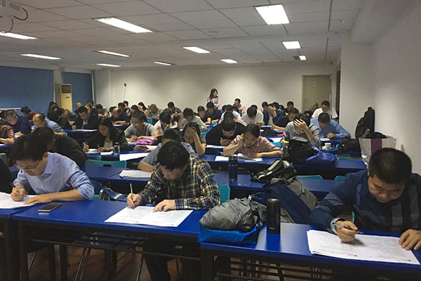 深圳法律职业资格证考试培训班 