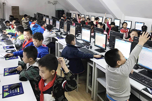 广州天河区机器人编程课-一节课多少钱-学什么