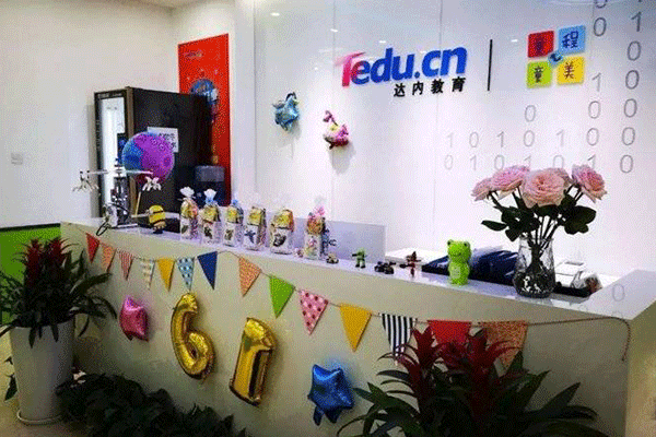 昆明机器人编程课-一节课多少钱-学什么