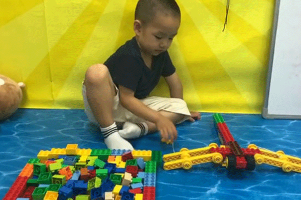 西安碑林区机器人编程课-一节课多少钱-学什么