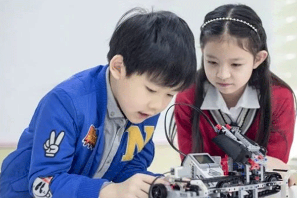 福州机器人编程课-一节课多少钱-学什么