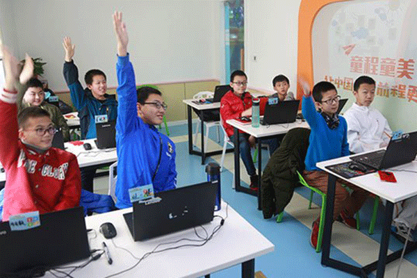 泰安泰山区孩子学编程哪个培训机构好_学费多少钱
