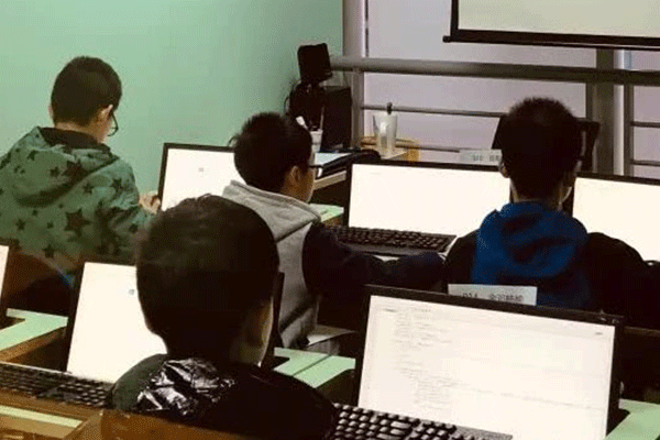 南宁青秀区孩子学编程哪个培训机构好_学费多少钱