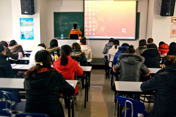 荆州零基础学会计_快速学习真账实操，来仁和会计培训