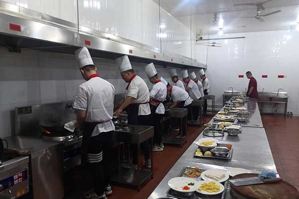 保定虎振厨师技校价格表