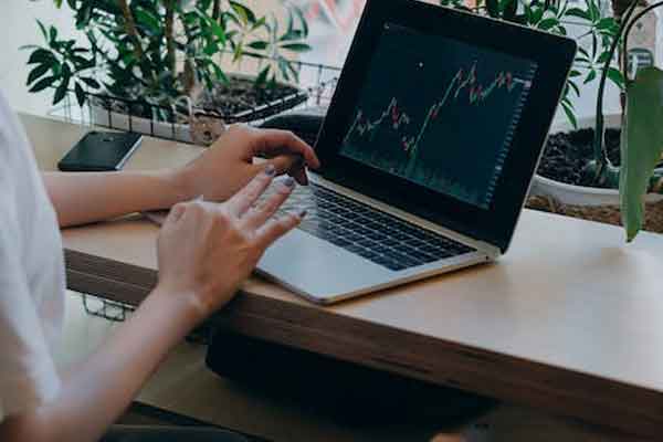 毕节中级经济师怎么考试？有哪些科目？