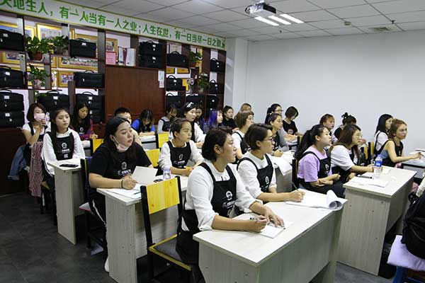 沈阳统丽职业技术学院招生简章